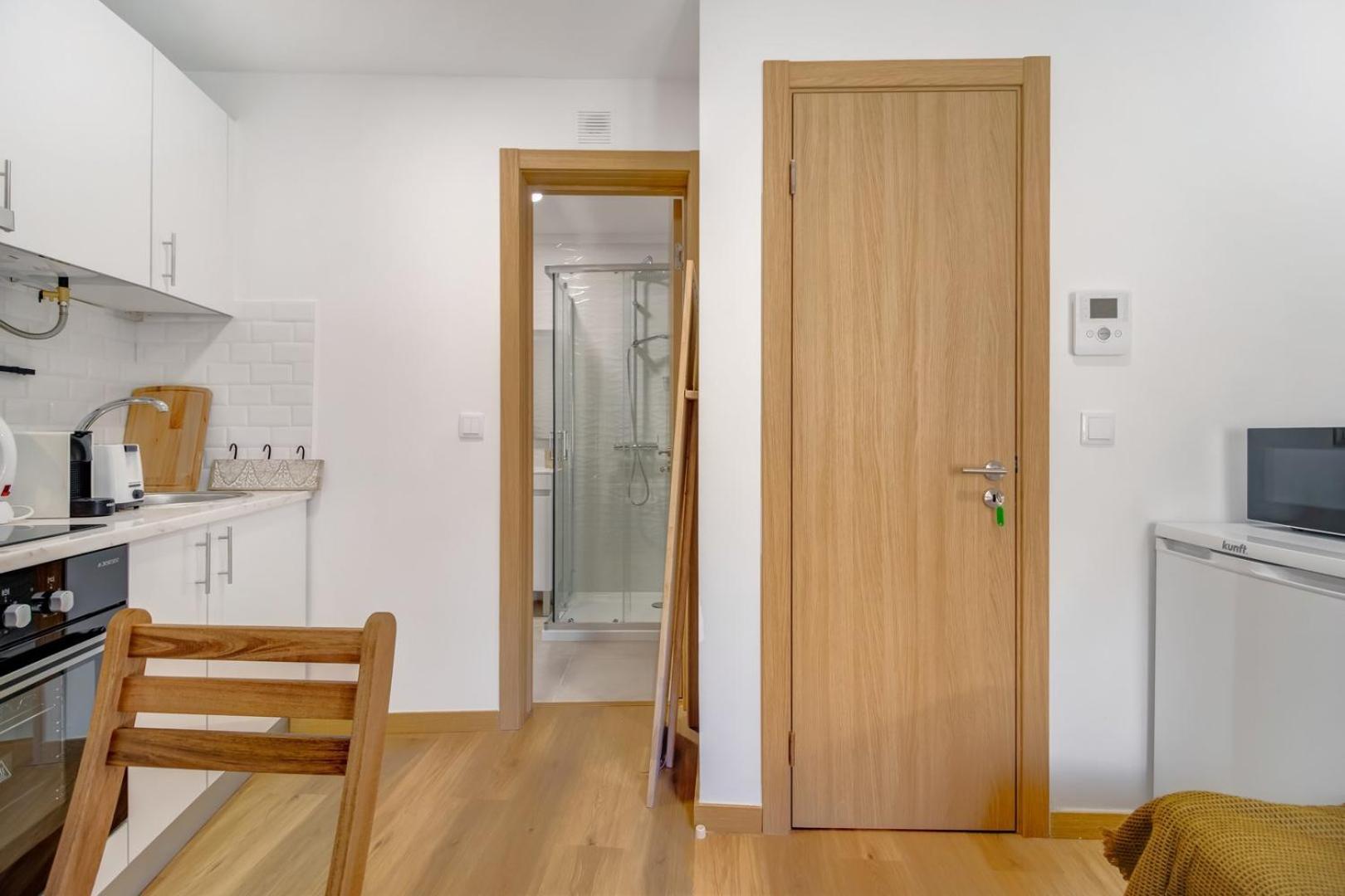 Modern Cocoon In Santos W Ac | By Airnest * Lisboa